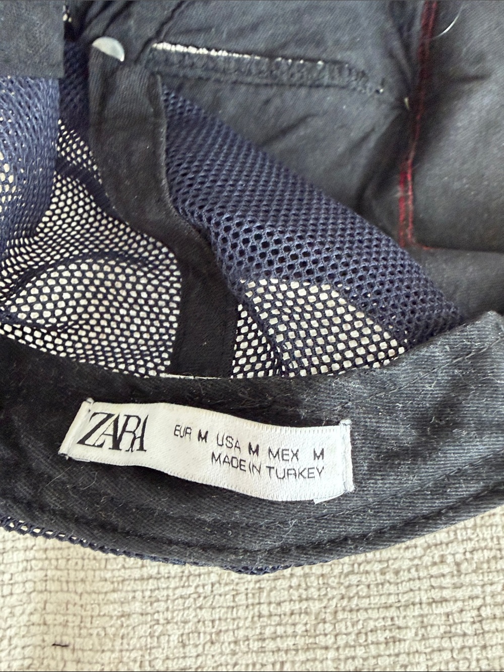 Zara Black and Navy Mesh Cap - Picture 2 of 3